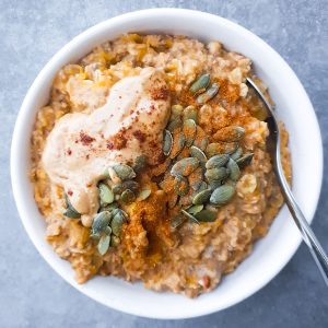 Herfstachtig ontbijt recept: pompoen havermoutpap