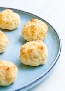 Makkelijk recept voor koolhydraatarme kokosmakronen